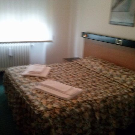 Hotel Cascata Pozzolo Formigaro Eksteriør billede