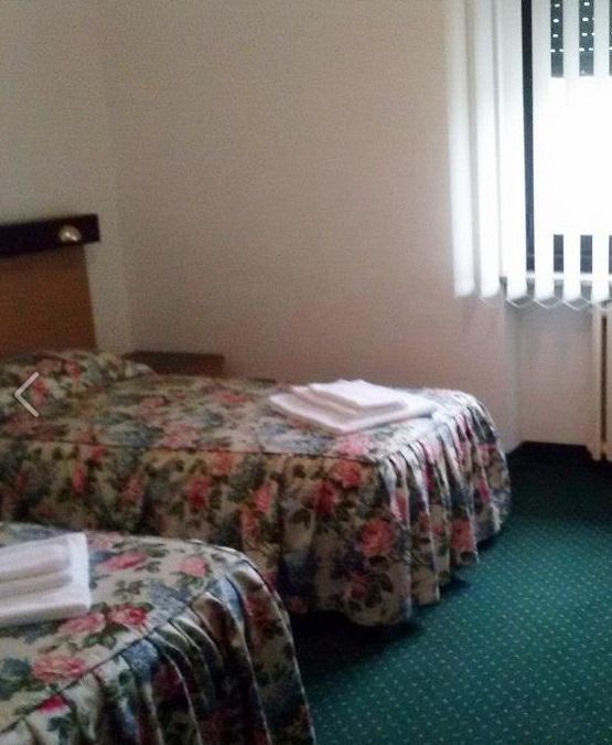 Hotel Cascata Pozzolo Formigaro Værelse billede