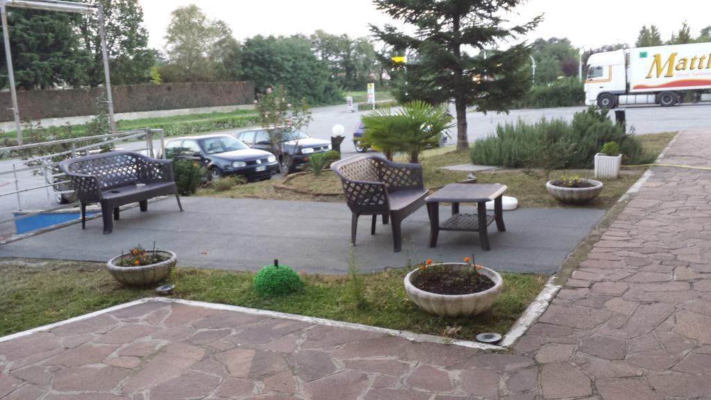 Hotel Cascata Pozzolo Formigaro Eksteriør billede